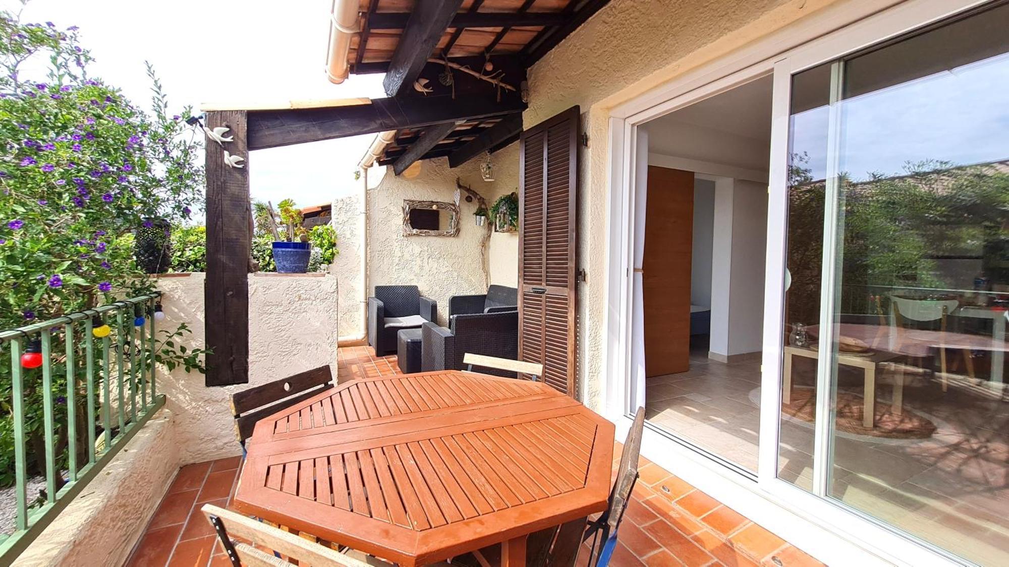 Bel Appartement Renove, Avec Terrasse Et Piscine La Croix-Valmer Exteriör bild