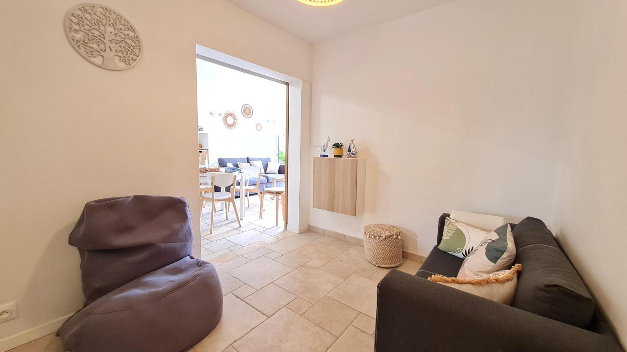 Bel Appartement Renove, Avec Terrasse Et Piscine La Croix-Valmer Exteriör bild
